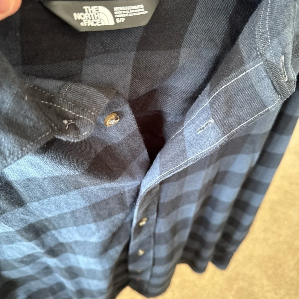 The North Face Men's Arroyo Flannel Shirt Size S/P Black/Gray Long Sleeve Casual